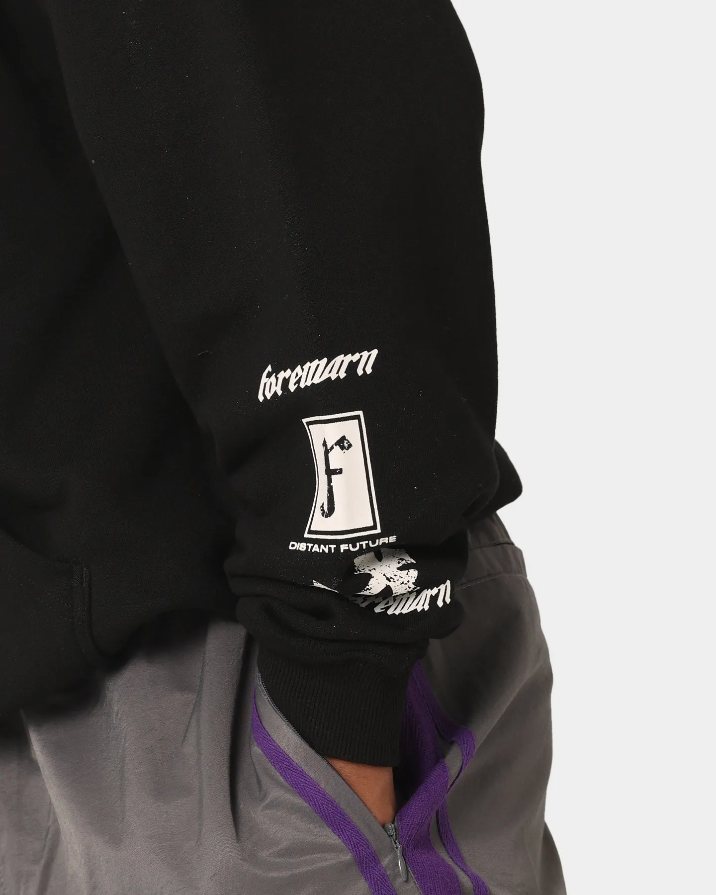 404 Forewarn Hoodie Black