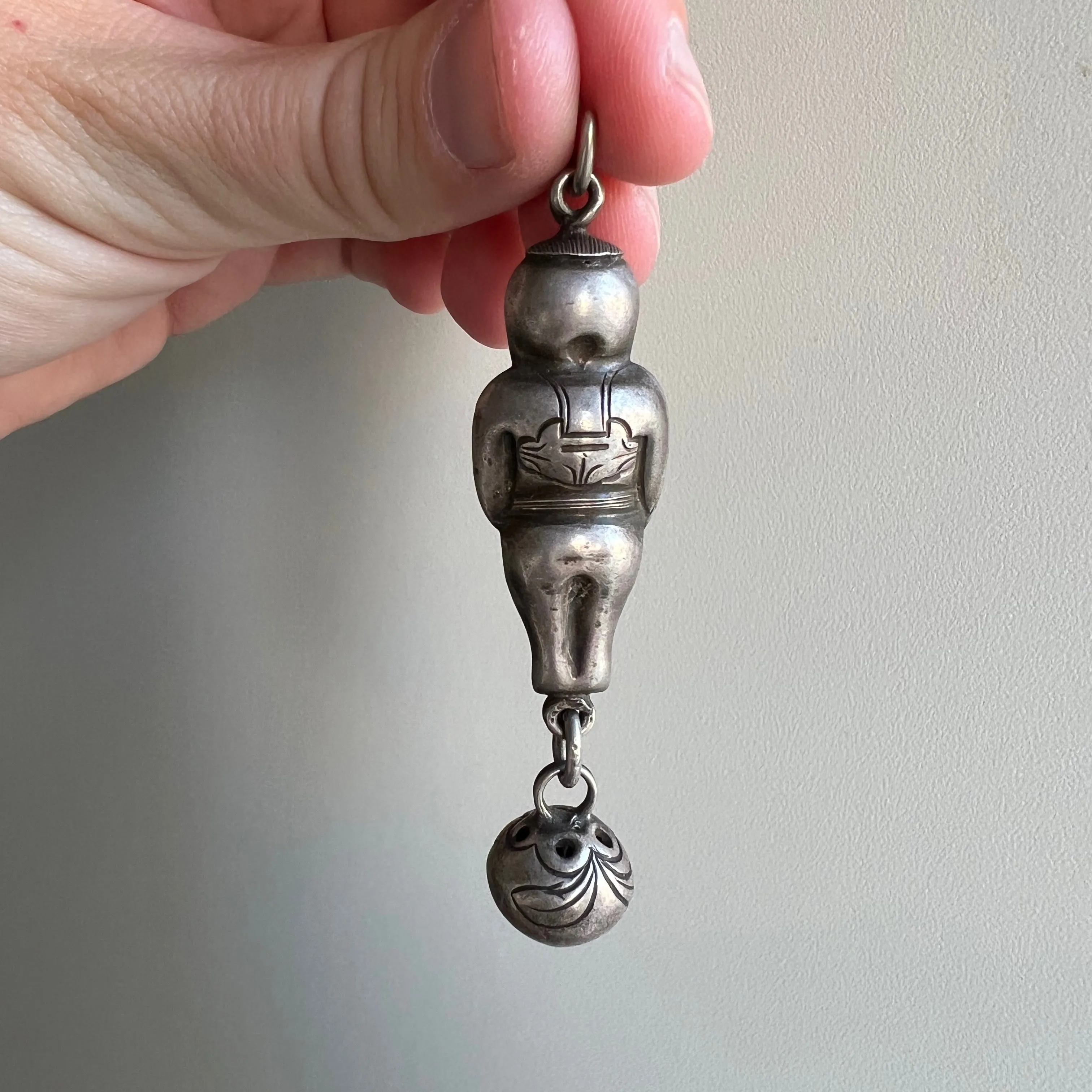 A N T I Q U E // dynamic fellow / Qing dynasty silver fertility figure / a pendant