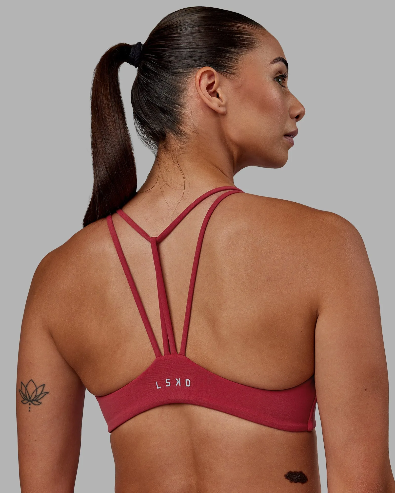 Agile Sports Bra - Claret