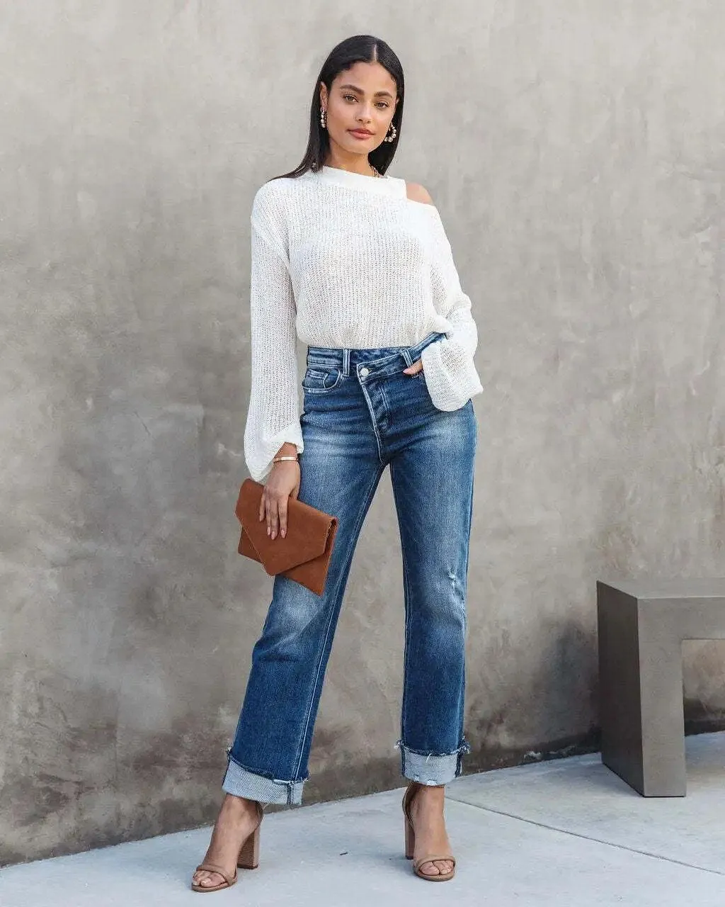 ASYMMETRICAL HIGH-WAIST FRAYED DENIM ANKLE PANTS