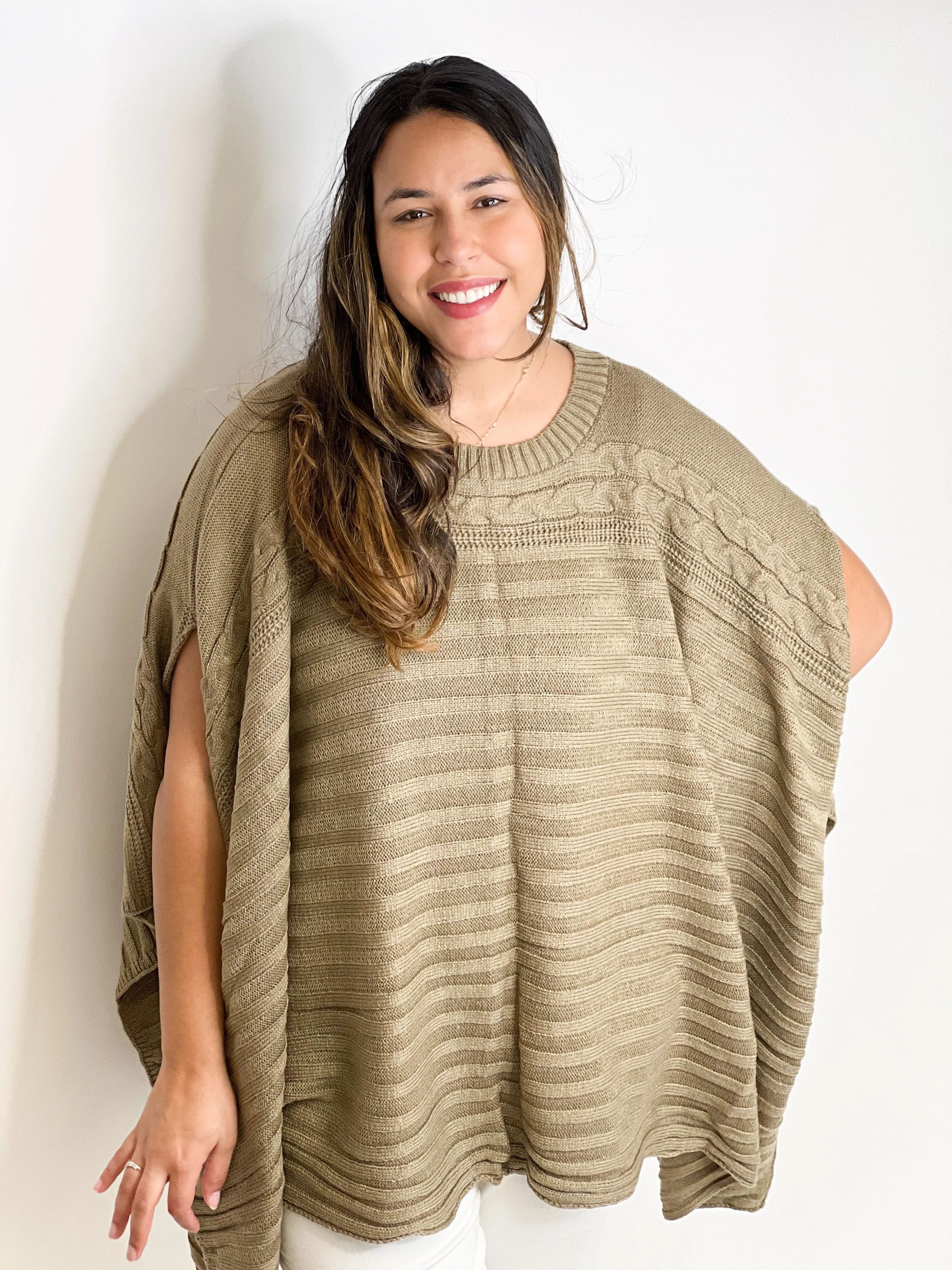 #ET6058 BAYSIDE - CABLE KNIT PONCHO