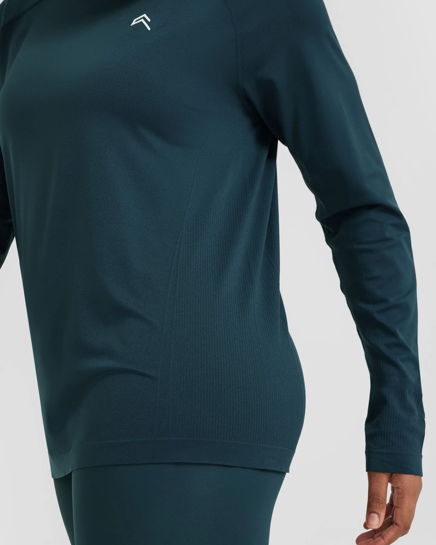 Go To Seamless Loose Long Sleeve Top | Oil Blue