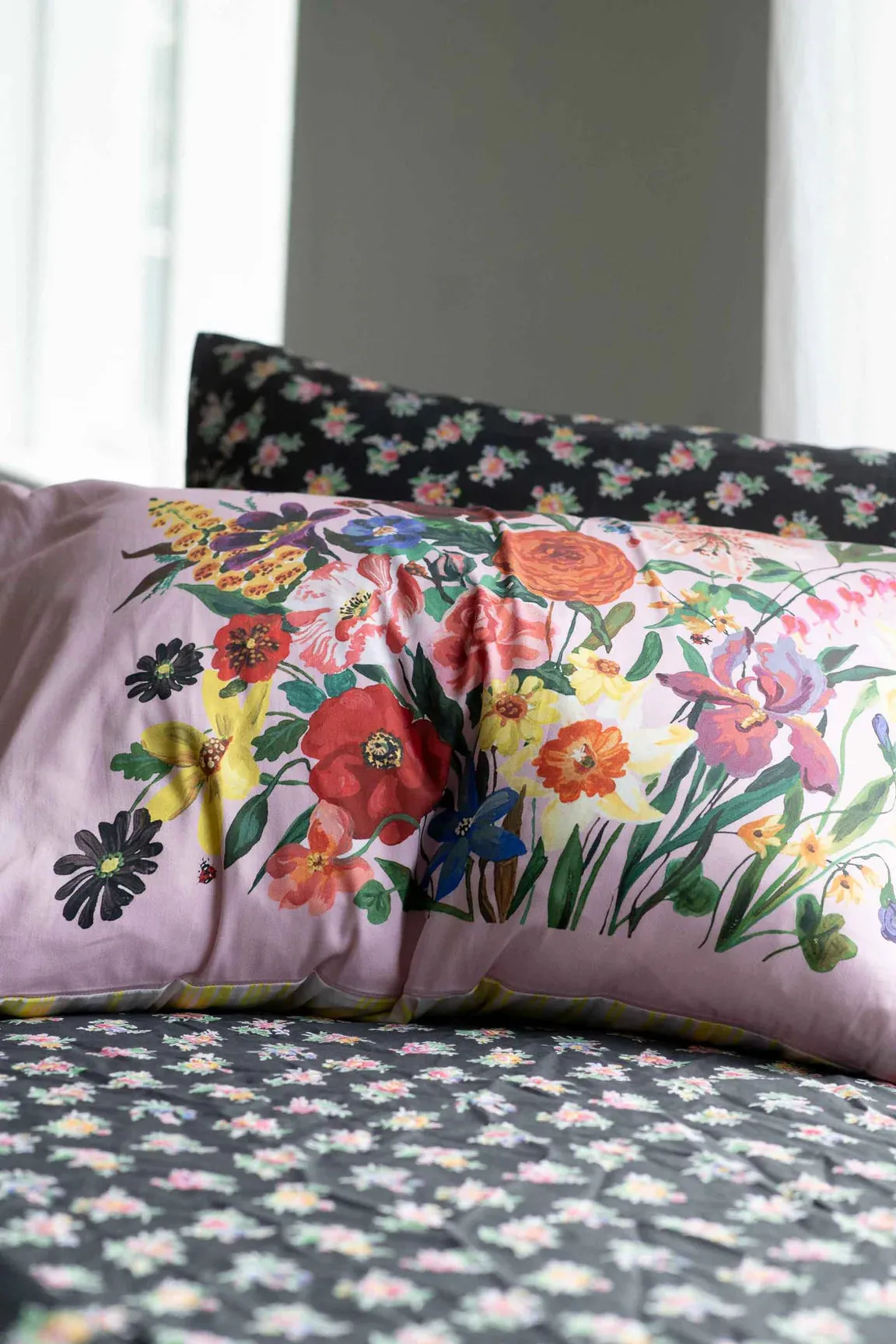 LAZYBONES Rainbow Floral Pink pillowcase set *organic cotton