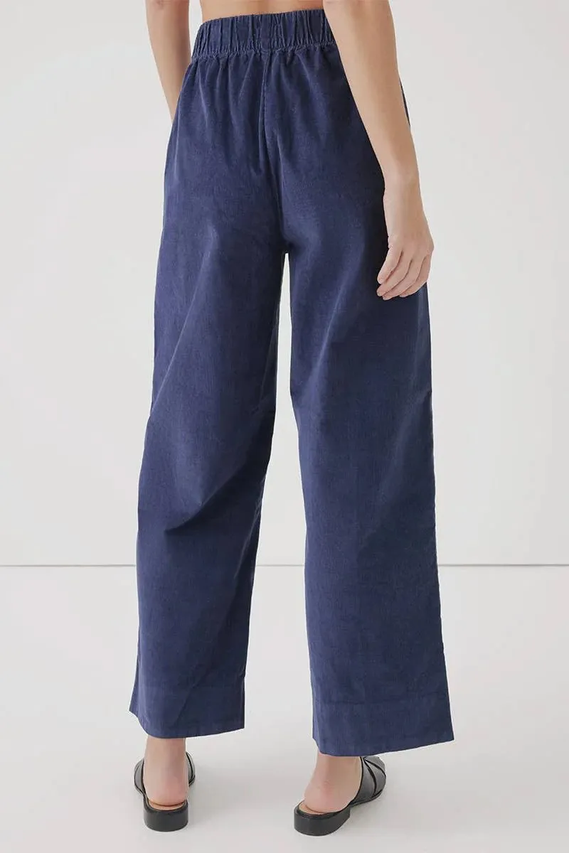 Modern Corduroy Wide Leg Pant