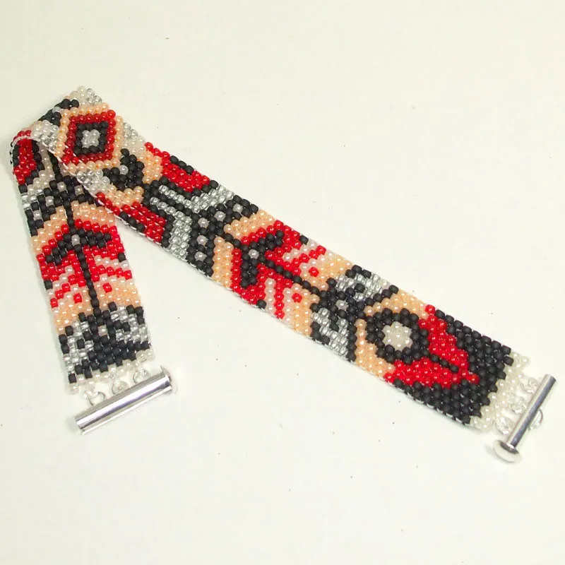 Nakea Native Beaded Bracelet