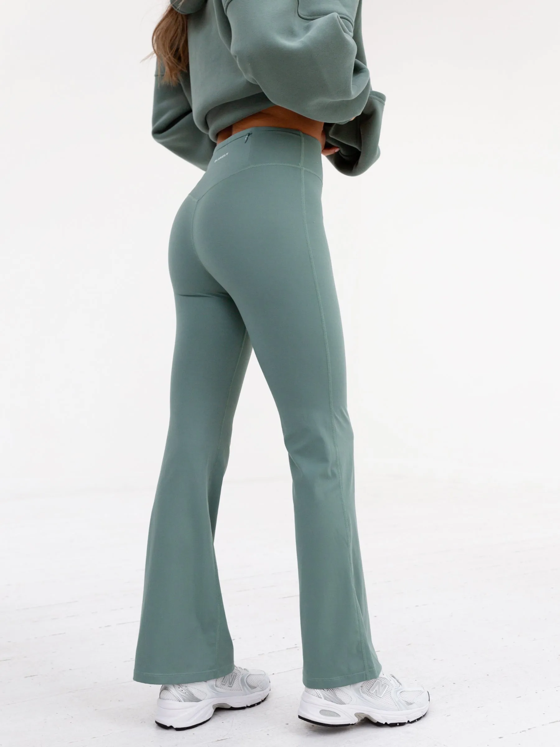 Soft Sculpt Wide Leg Leggings - Sage Green