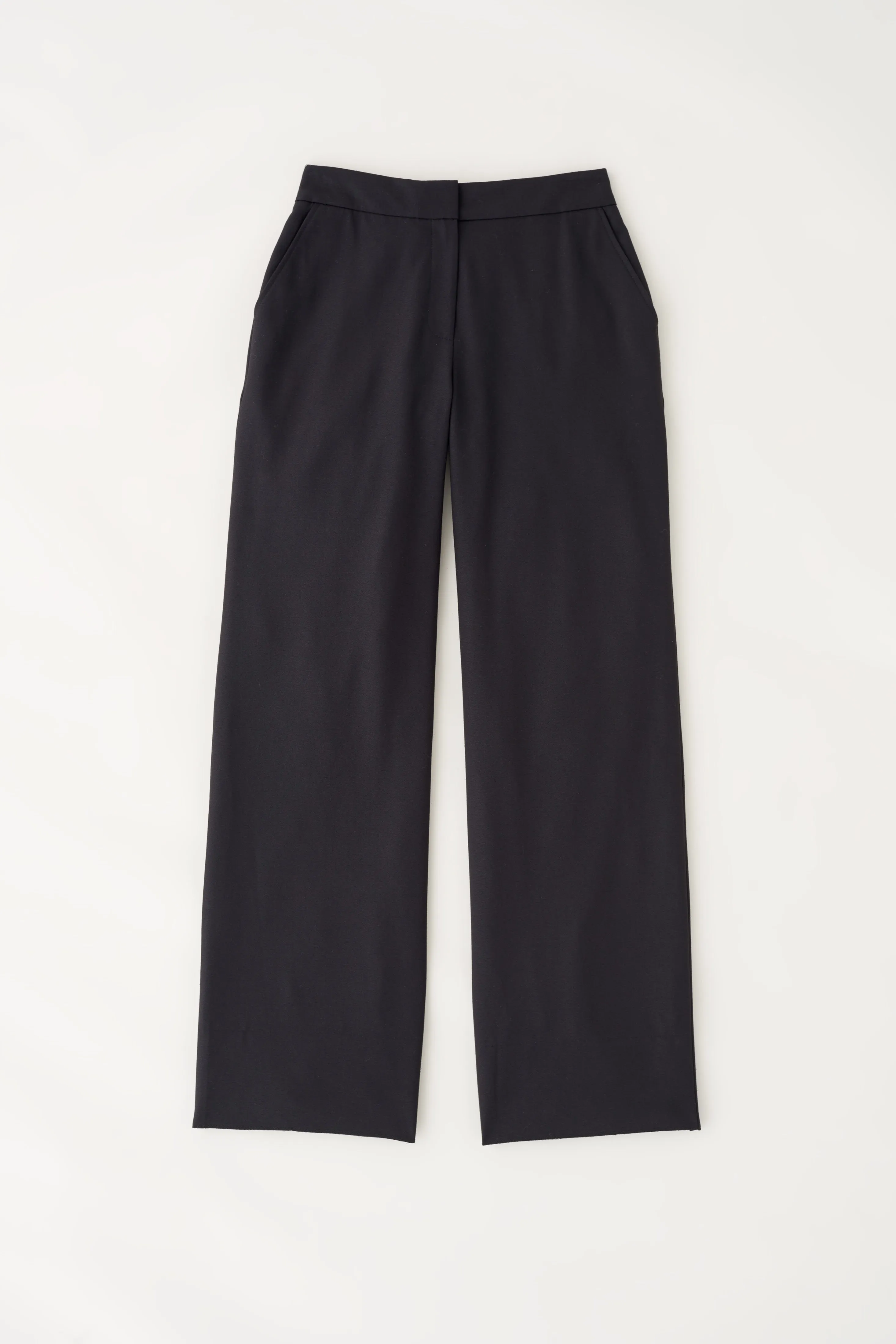 Women's Nuba Crepe Trouser in Black